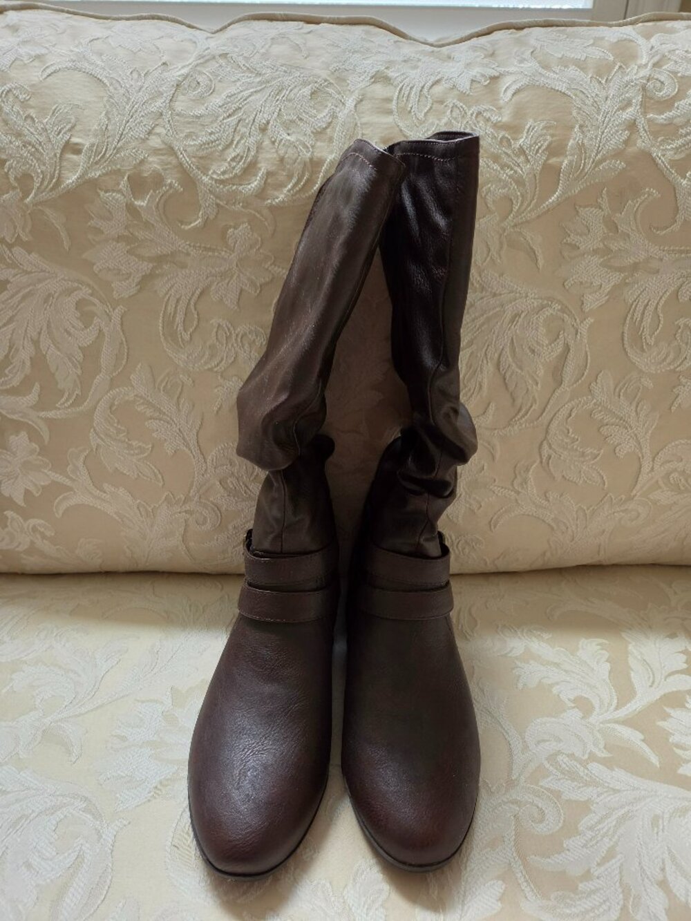 Seven Dials Brown Boots New Size 8